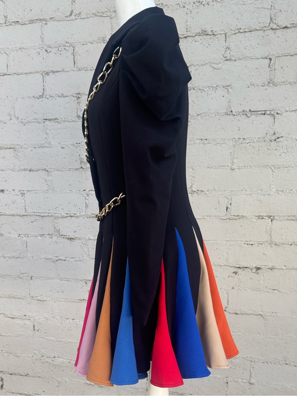 L'ATISTE by Amy Black Coat Dress Rainbow Pleated Skirt Gold Chains Size S - Picture 11 of 16